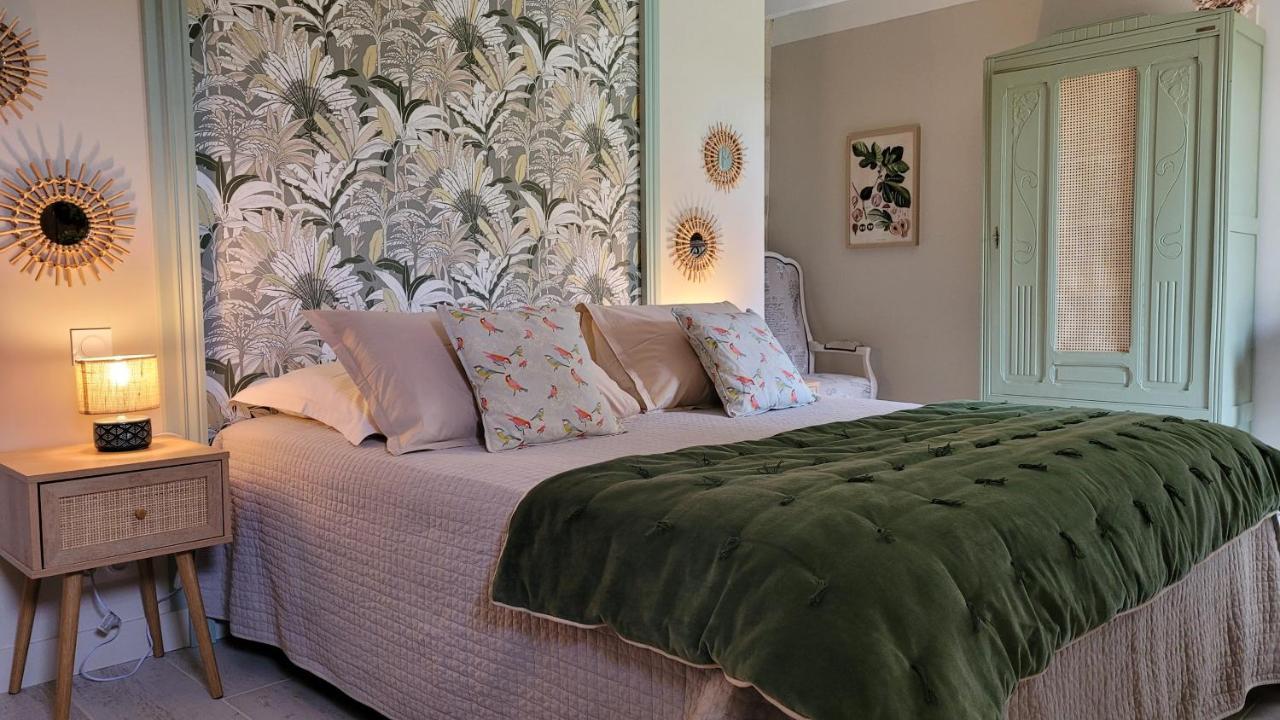 Au Do'Mayne des Bouilles Lussac  Extérieur photo