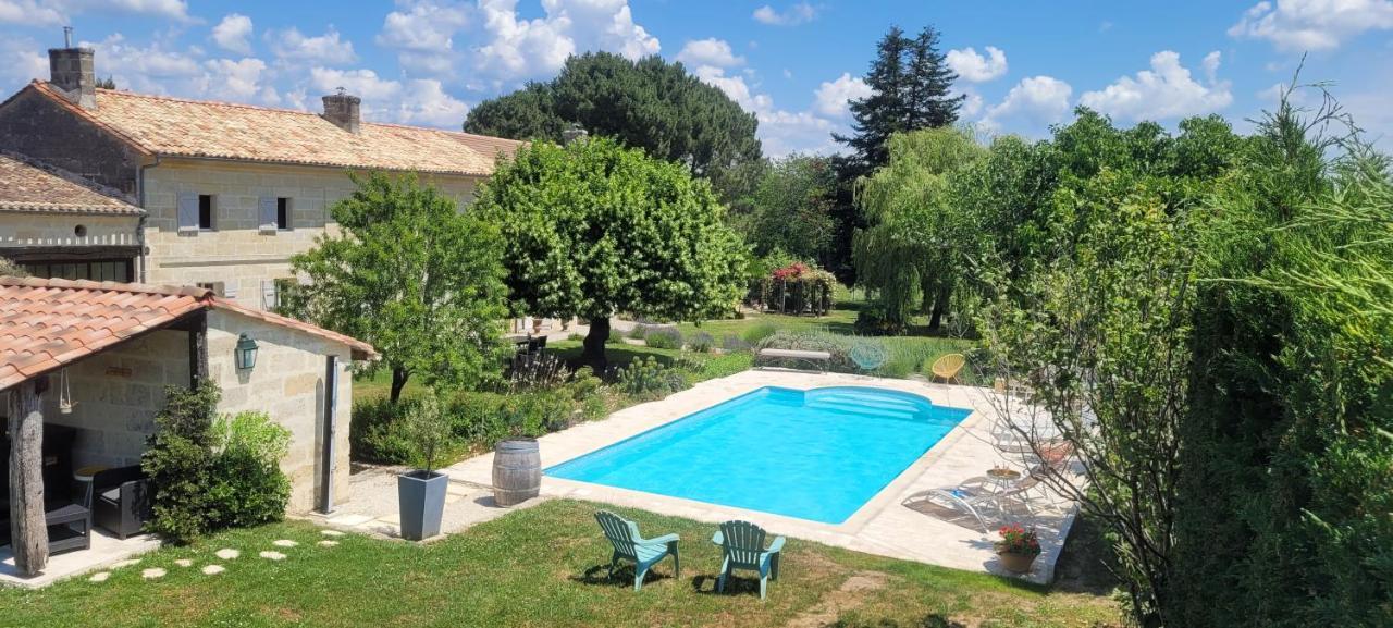 Au Do'Mayne des Bouilles Lussac  Extérieur photo