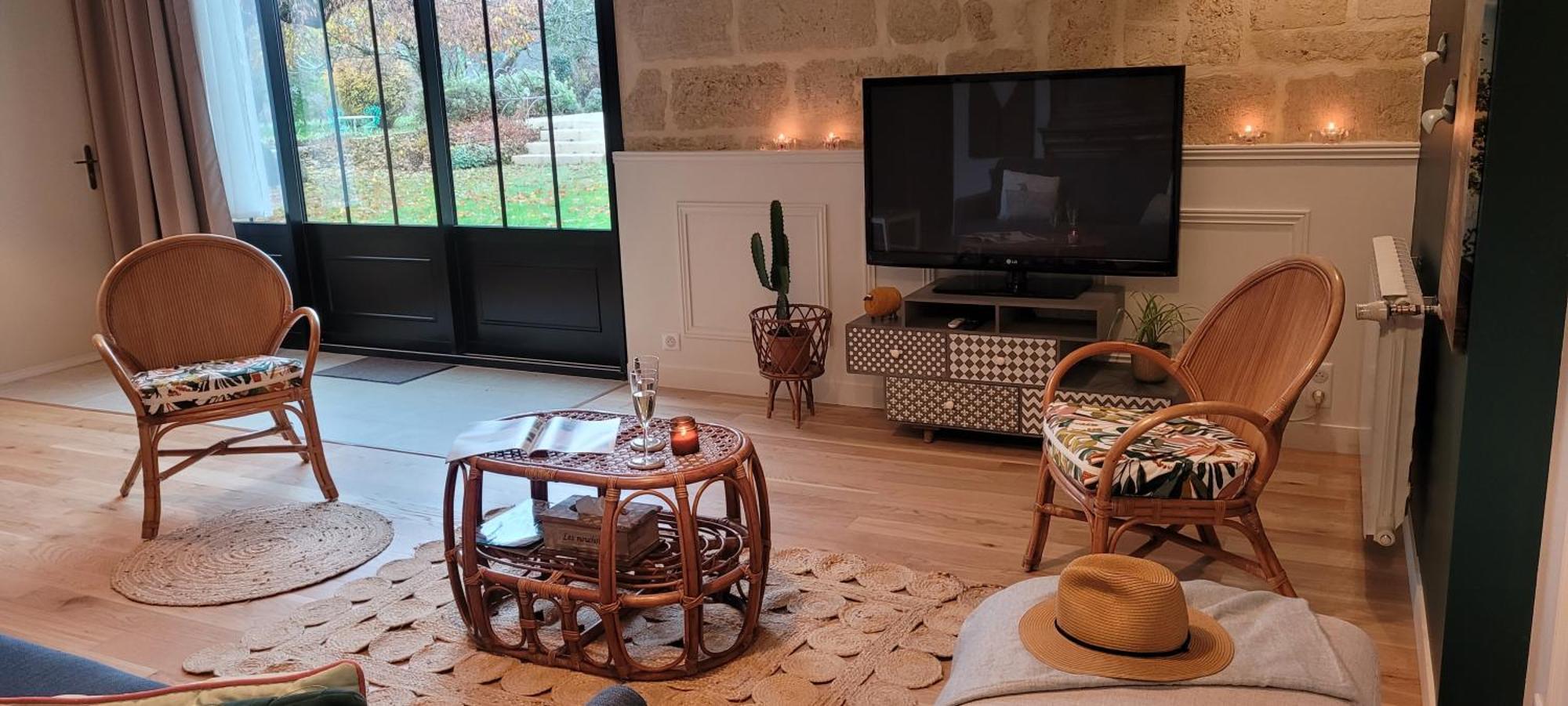 Au Do'Mayne des Bouilles Lussac  Extérieur photo